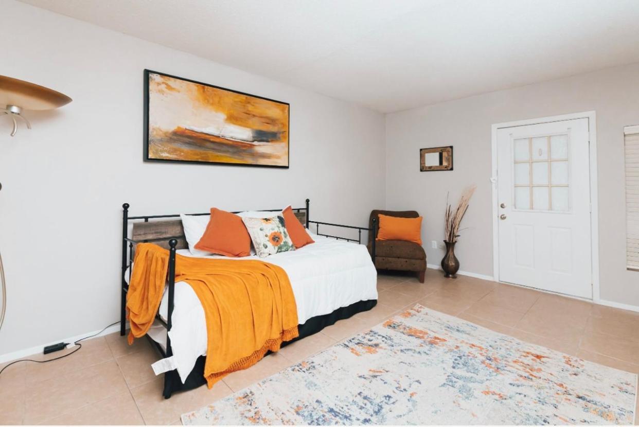 Enticing 1Br Apartment In The Heart Of The Heights Houston Exterior photo